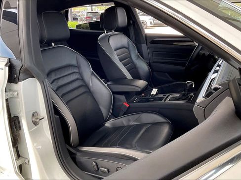 Used 2023 Volkswagen Arteon SEL w/ Arteon MDO Package AWD/4WD image 9