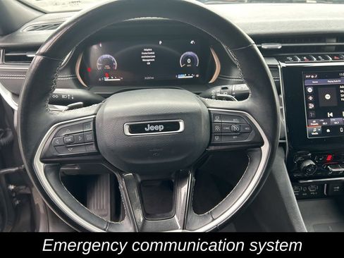 Certified 2022 Jeep Grand Cherokee L Laredo image 16