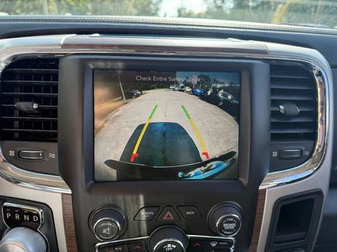 Used 2017 RAM 1500 Laramie image 24