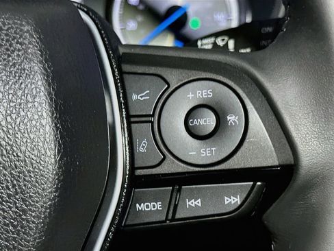 Used 2023 Toyota Venza XLE AWD/4WD image 28