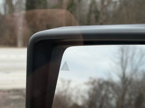 Used 2020 Jeep Gladiator Rubicon w/ Advanced Safety Group image 23