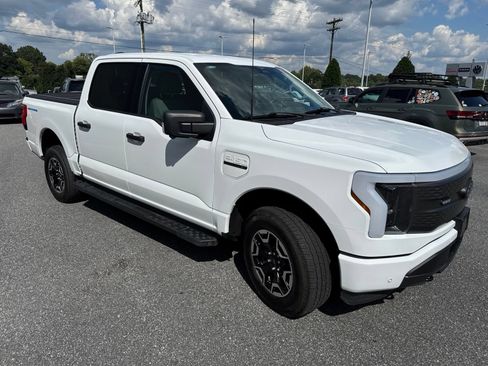Used 2023 Ford F150 Lightning XLT w/ Max Trailer Tow Package AWD/4WD image 3