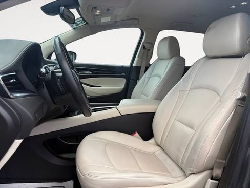Used 2023 Buick Enclave Essence FWD image 9