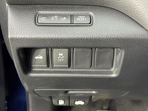 Used 2017 Nissan Altima 2.5 SR image 16