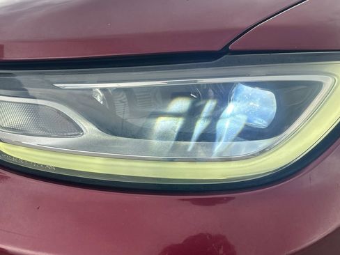 Used 2021 Chrysler Pacifica Limited w/ Premium & Safety Sphere Group AWD/4WD image 17