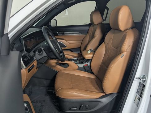 Used 2023 Kia Telluride EX X-Line AWD/4WD image 12