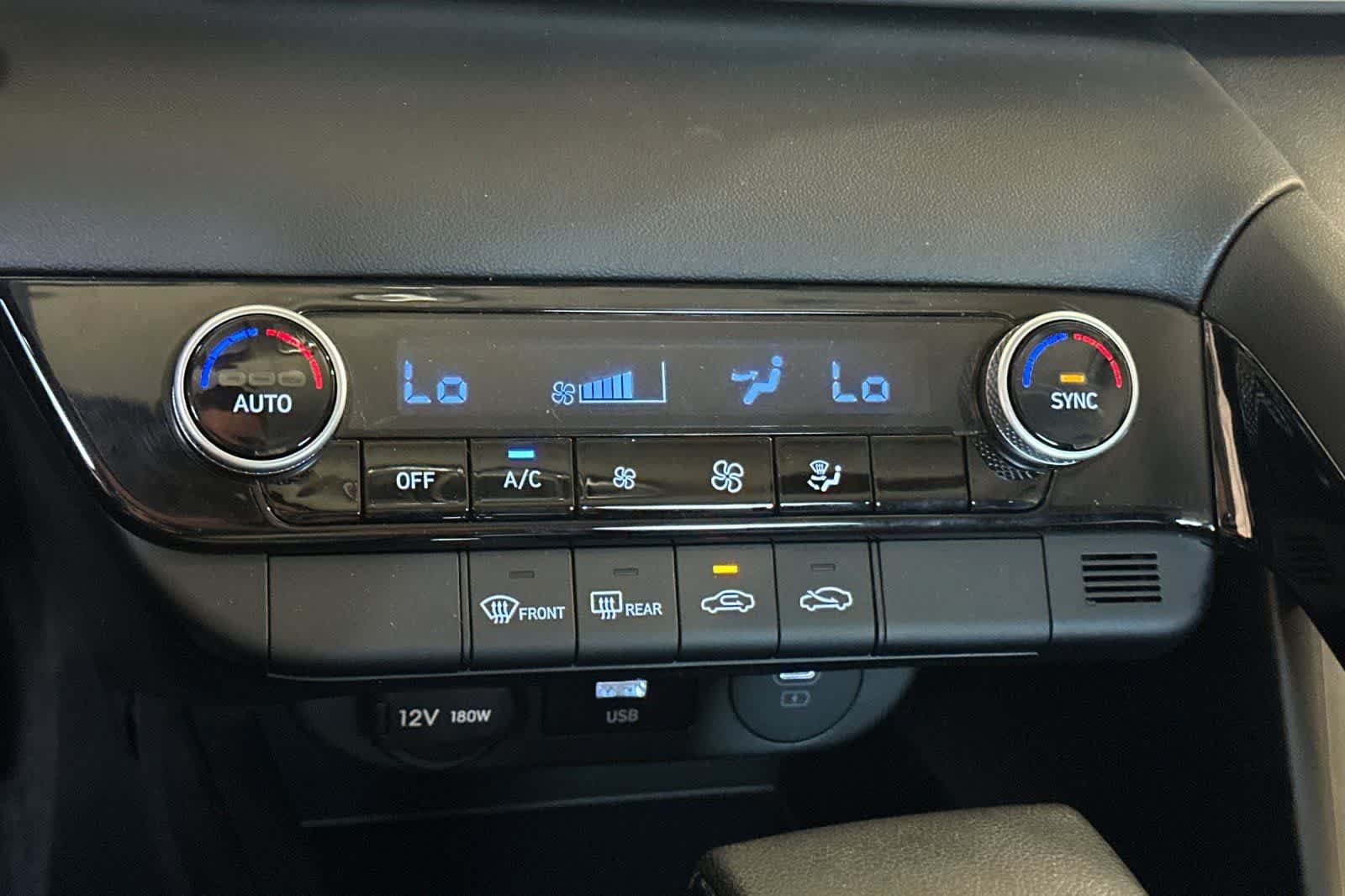 Used 2026 Hyundai Elantra Hybrid FWD image 21