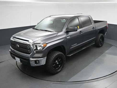 Used 2019 Toyota Tundra SR5 w/ SR5 Upgrade Package RWD image 56