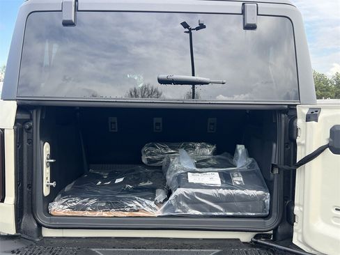 New 2026 Ford Bronco Badlands image 19