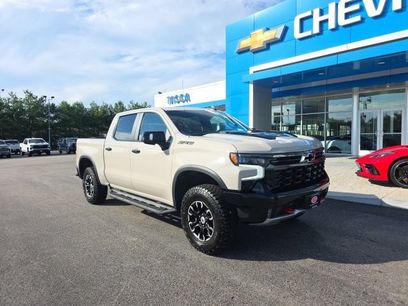 New 2026 Chevrolet Silverado 1500 ZR2 w/ LPO, Dark Essentials Package