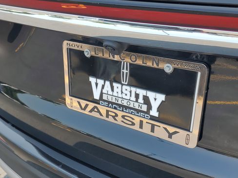 New 2025 Lincoln Corsair Reserve image 31