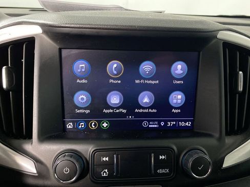 Used 2023 GMC Terrain SLT image 16