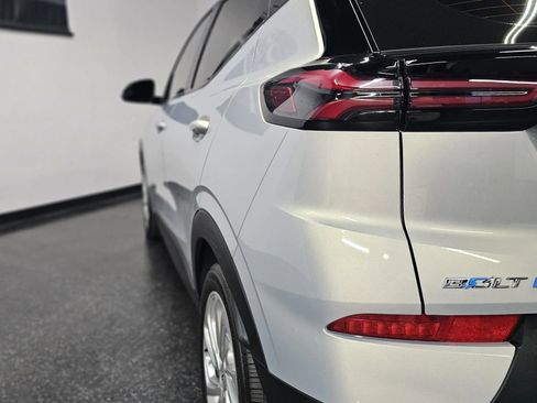 Used 2023 Chevrolet Bolt EUV LT w/ Driver Confidence Package image 28