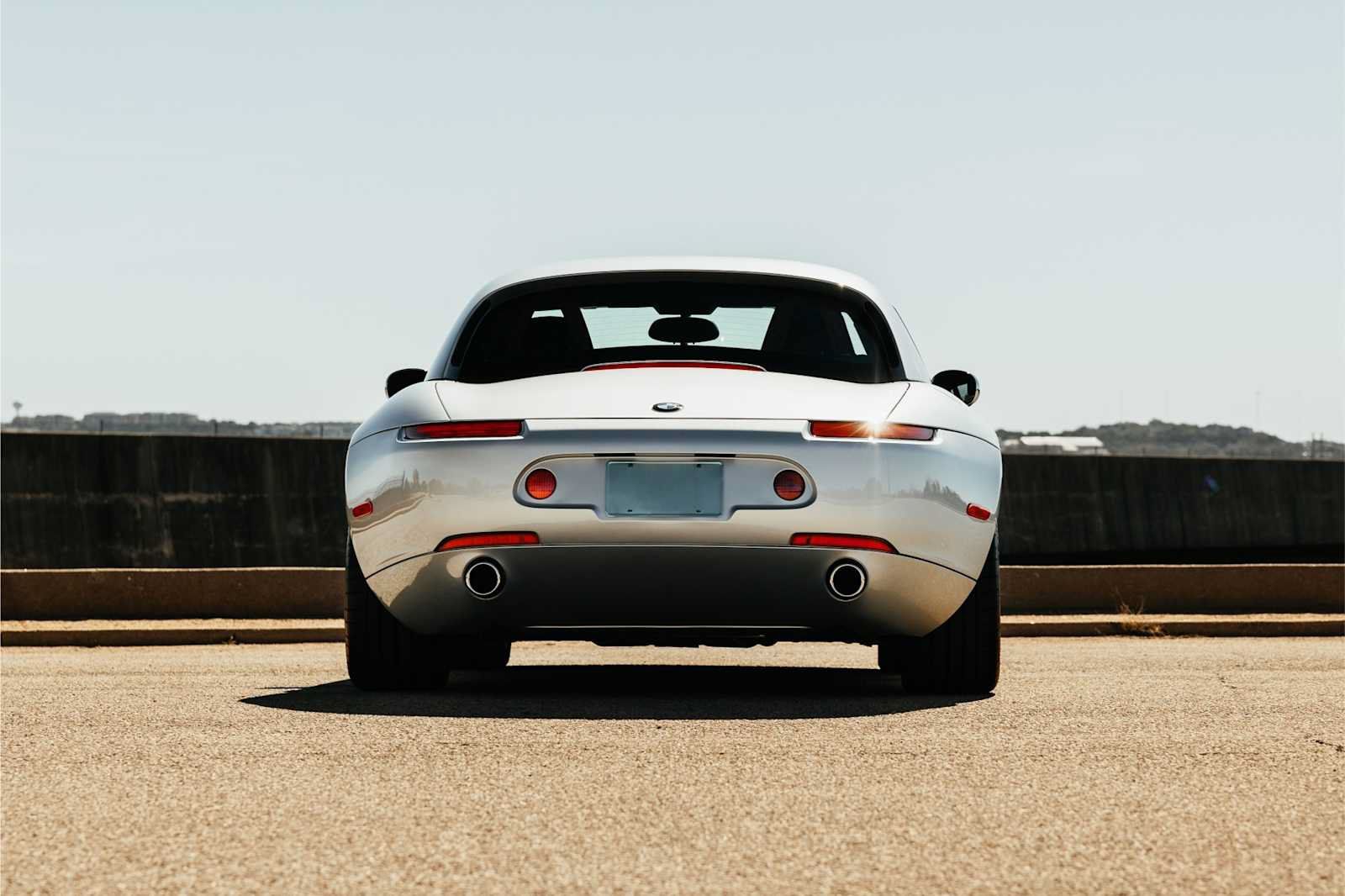 Used 2001 BMW Z8 RWD image 6