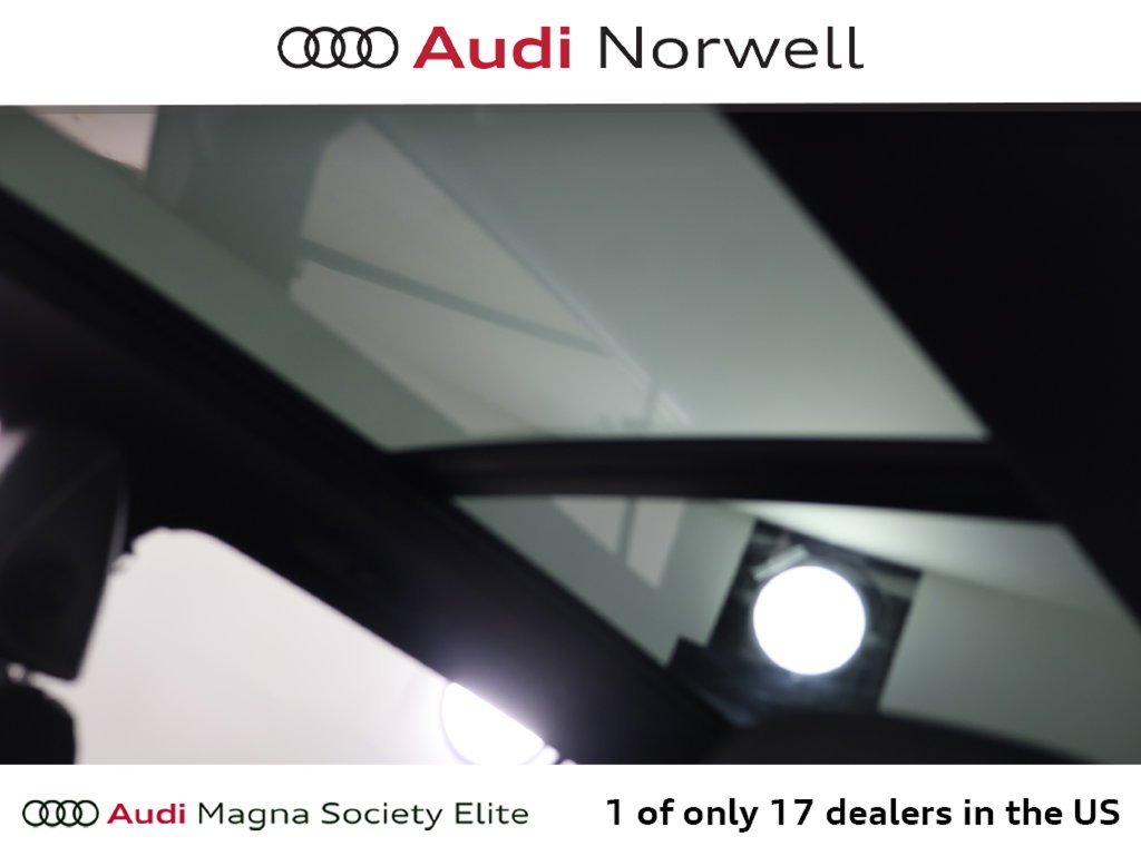 Used 2024 Volkswagen Tiguan SE R-Line AWD/4WD image 8