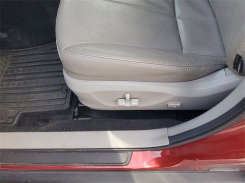Used 2013 Subaru Forester 2.5X Limited image 14