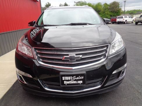 Used 2017 Chevrolet Traverse LT w/ Style and Technology Package AWD/4WD image 14