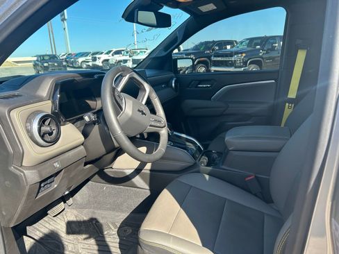 Certified 2024 Chevrolet Colorado ZR2 w/ ZR2 Convenience Package III image 13
