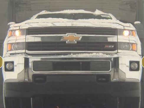 Used 2015 Chevrolet Silverado 3500 LT w/ LT Convenience Package AWD/4WD image 11