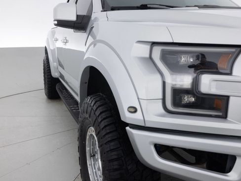 Used 2018 Ford F150 Raptor w/ Equipment Group 802A Luxury image 11