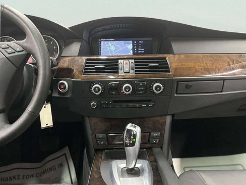 Used 2010 BMW 528i xDrive Sedan image 25