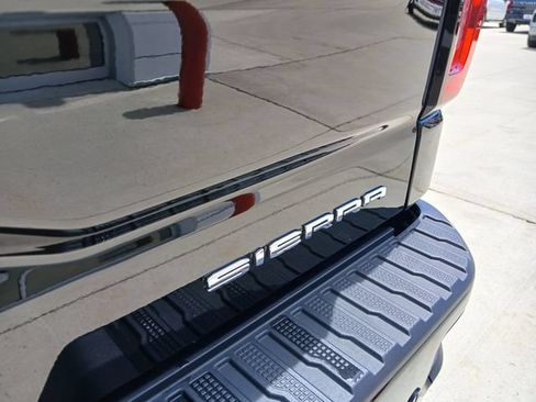Certified 2025 GMC Sierra 1500 Denali w/ Denali Reserve Package AWD/4WD image 12