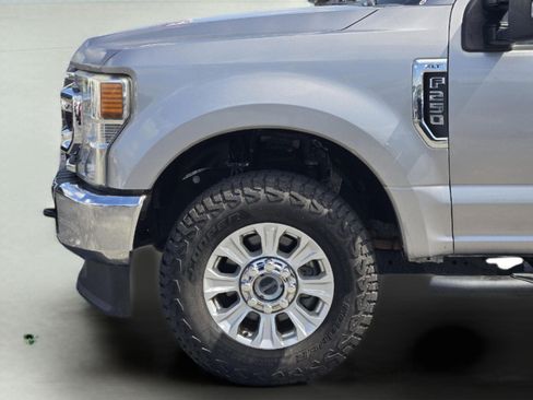Used 2020 Ford F250 XLT AWD/4WD image 9