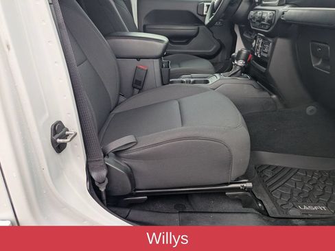 Used 2023 Jeep Gladiator Sport AWD/4WD image 34