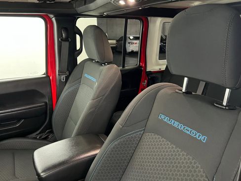 Used 2024 Jeep Wrangler Unlimited Rubicon 4xe image 16