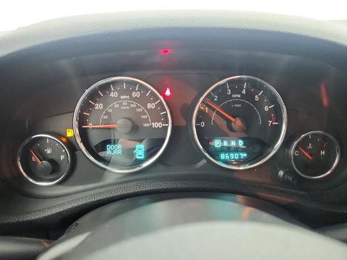 Used 2017 Jeep Wrangler Unlimited Sport w/ Connectivity Group image 12