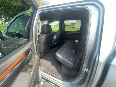 Used 2025 GMC Sierra 1500 Denali w/ Technology Package AWD/4WD image 4