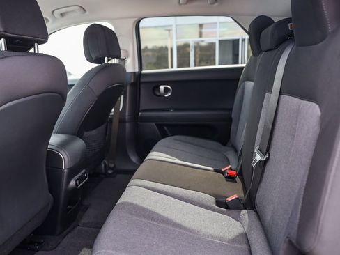 Used 2024 Hyundai Ioniq 5 SEL RWD image 16