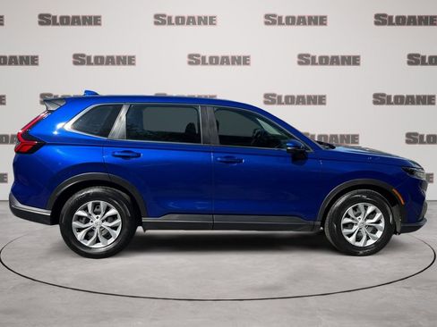 Used 2023 Honda CR-V LX image 6