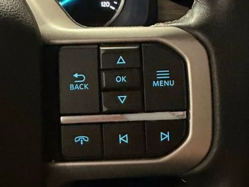 Used 2023 Ford Expedition Limited image 17