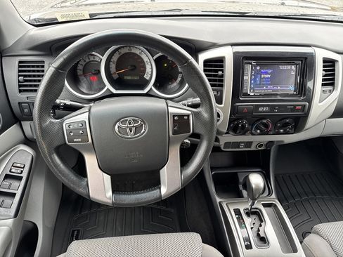 Used 2012 Toyota Tacoma w/ TRD Sport Pkg image 17