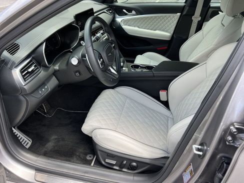 Used 2025 Genesis G70 3.3T Advanced w/ Sport Prestige Package RWD image 7