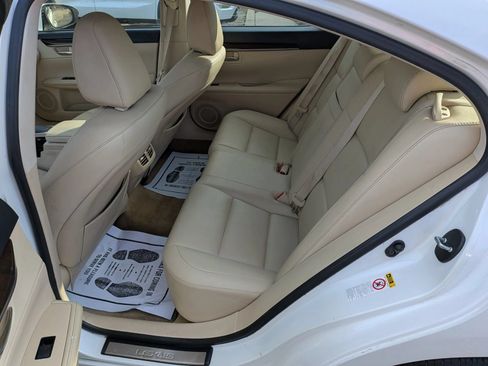 Used 2013 Lexus ES 350 w/ Premium Pkg FWD image 28