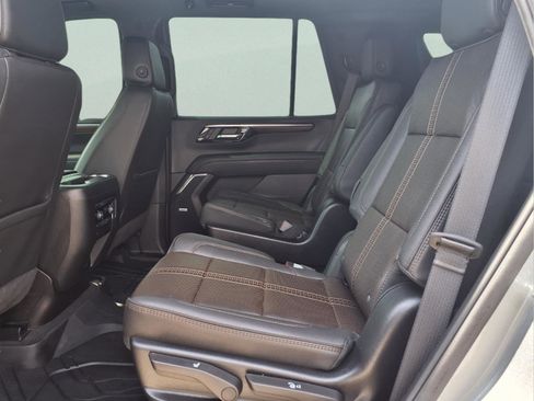 Used 2025 Chevrolet Tahoe High Country image 13