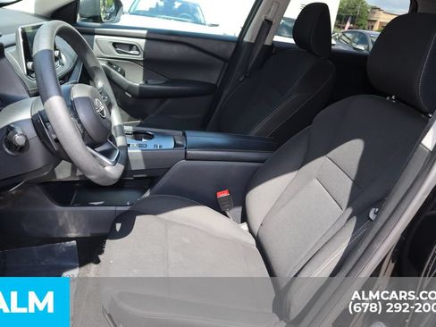 Used 2024 Nissan Rogue S FWD image 11