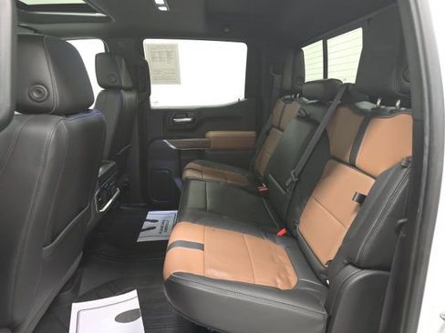 Certified 2021 Chevrolet Silverado 1500 High Country w/ Technology Package image 23