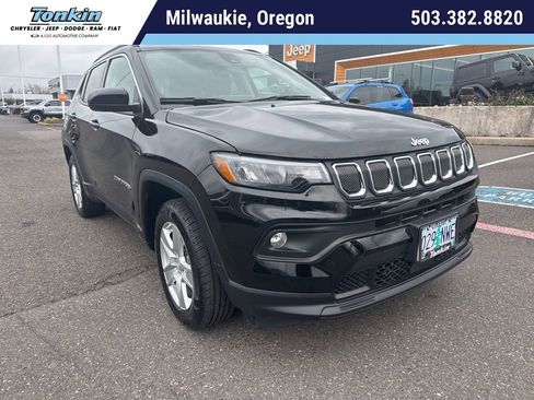 Used 2022 Jeep Compass Latitude w/ Convenience Group image 1