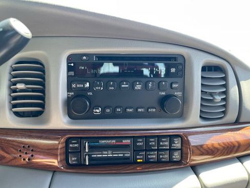Used 2003 Buick Le Sabre Custom w/ Comfort & Style Package FWD image 17