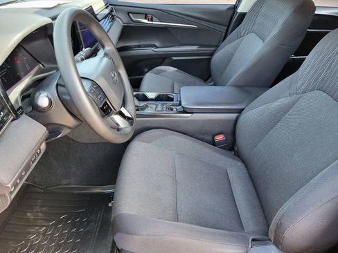 Used 2025 Toyota Camry LE FWD image 12