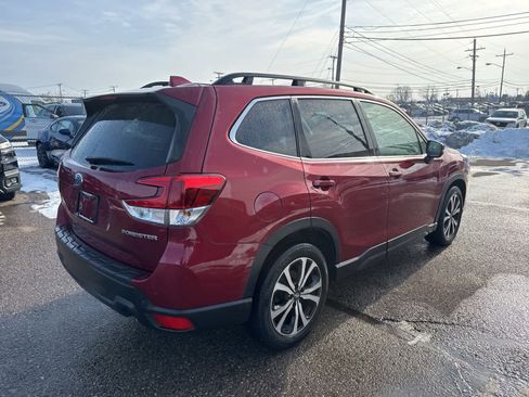 Used 2023 Subaru Forester Limited image 3