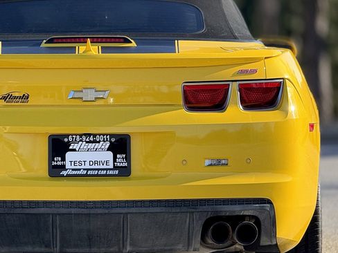 Used 2013 Chevrolet Camaro SS w/ RS Package image 16