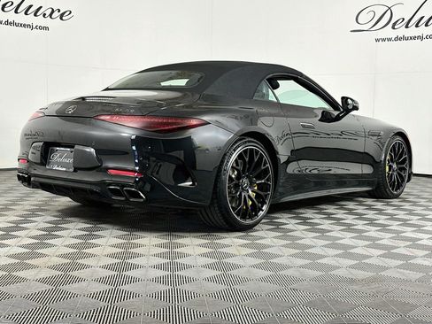 Used 2022 Mercedes-Benz SL 55 AMG 4MATIC image 6