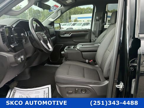 Used 2024 GMC Sierra 1500 Elevation AWD/4WD image 11