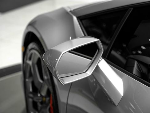 Used 2023 Lamborghini Huracan Tecnica RWD image 41