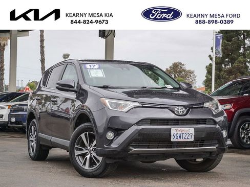 Used 2017 Toyota RAV4 XLE w/ Carpet Mat Package FWD image 1