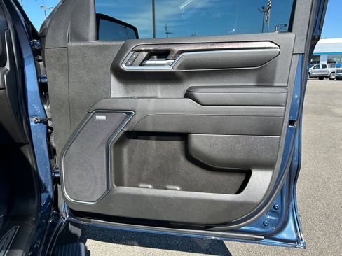 Used 2023 Chevrolet Silverado 1500 LTZ AWD/4WD image 25